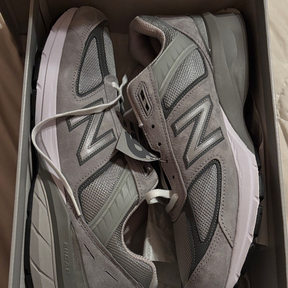 New Balance Men's Gray Sneakers